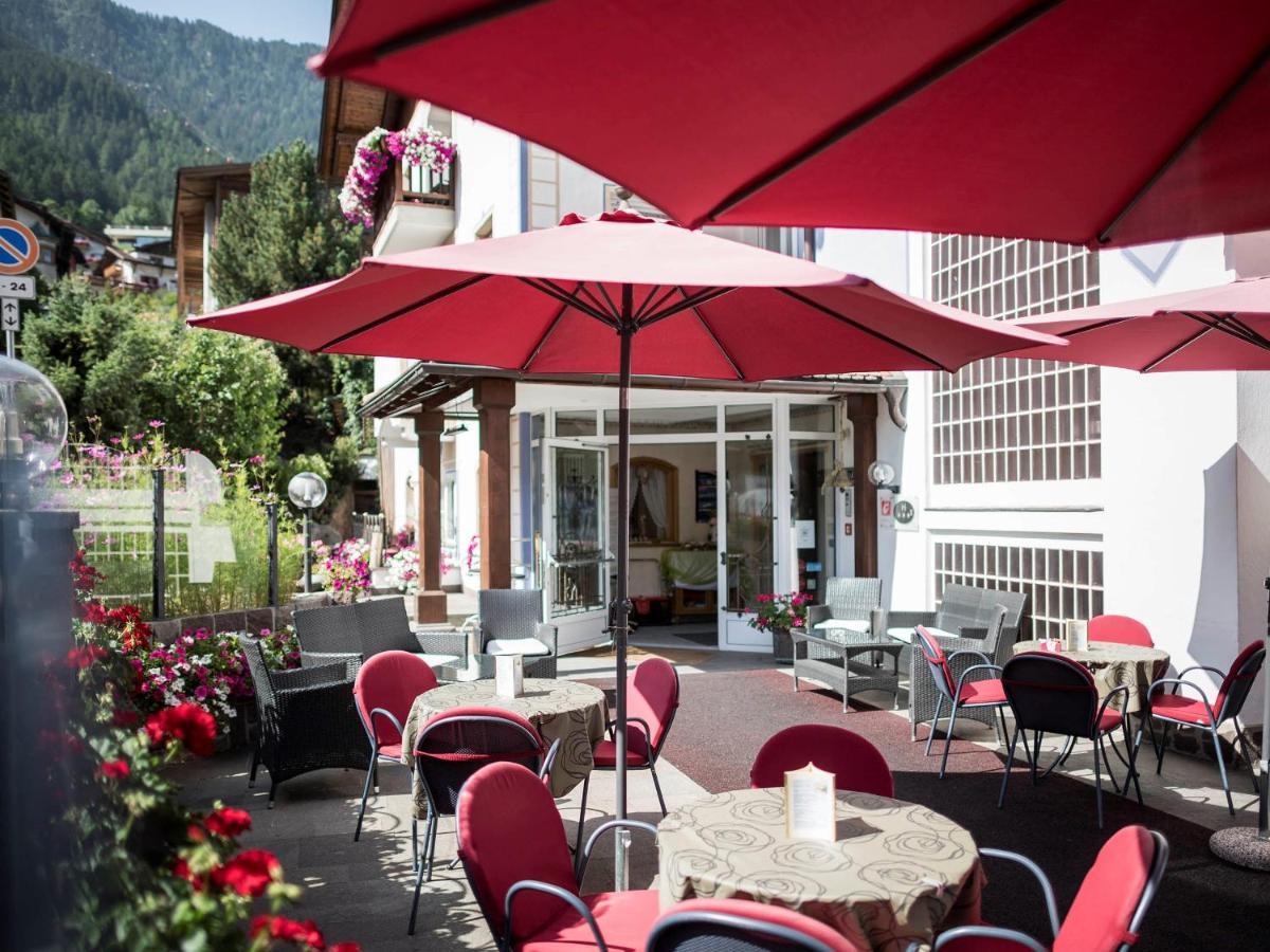 Hotel Cosmea 4 Stars - Your Honeymoon & Dolomites Experience Ortisei Exterior photo